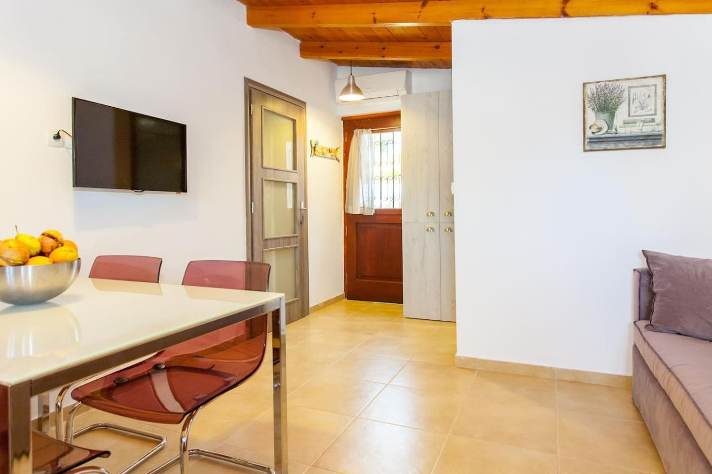 Olive Tree Farm 200M From The Beach Episkopi  Bagian luar foto
