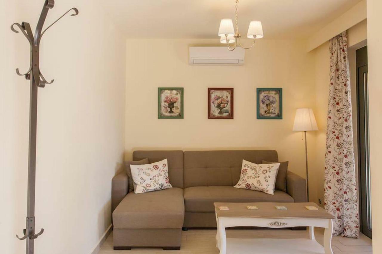 Olive Tree Farm 200M From The Beach Episkopi  Bagian luar foto