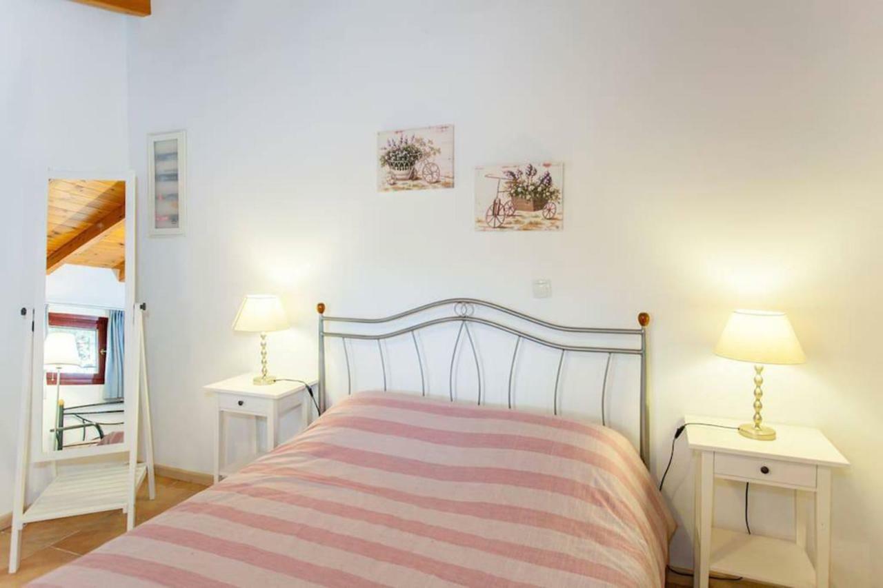 Olive Tree Farm 200M From The Beach Episkopi  Bagian luar foto