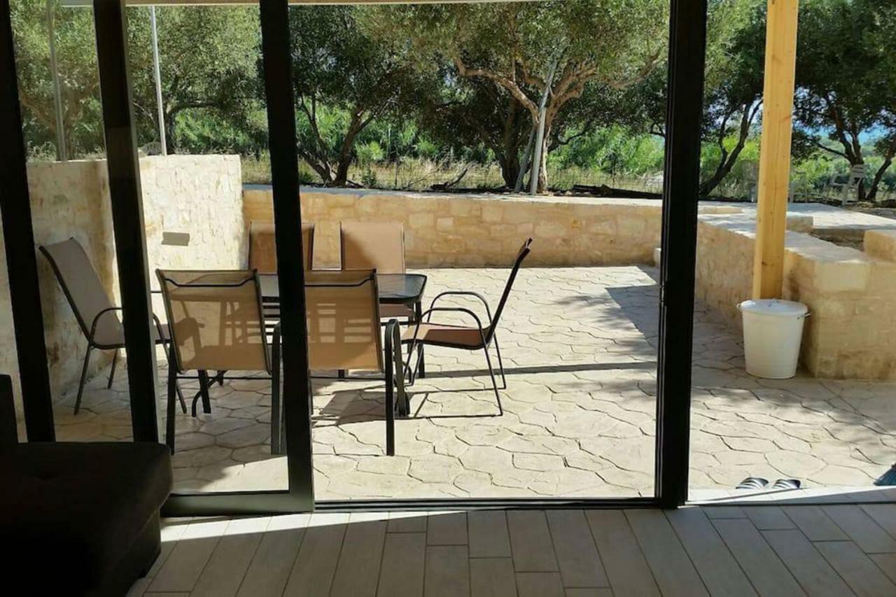 Olive Tree Farm 200M From The Beach Episkopi  Bagian luar foto